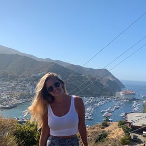 Meet your Posher, Leah